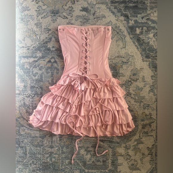Outcast Pippa corset mini dress in baby pink - Picture 6 of 9